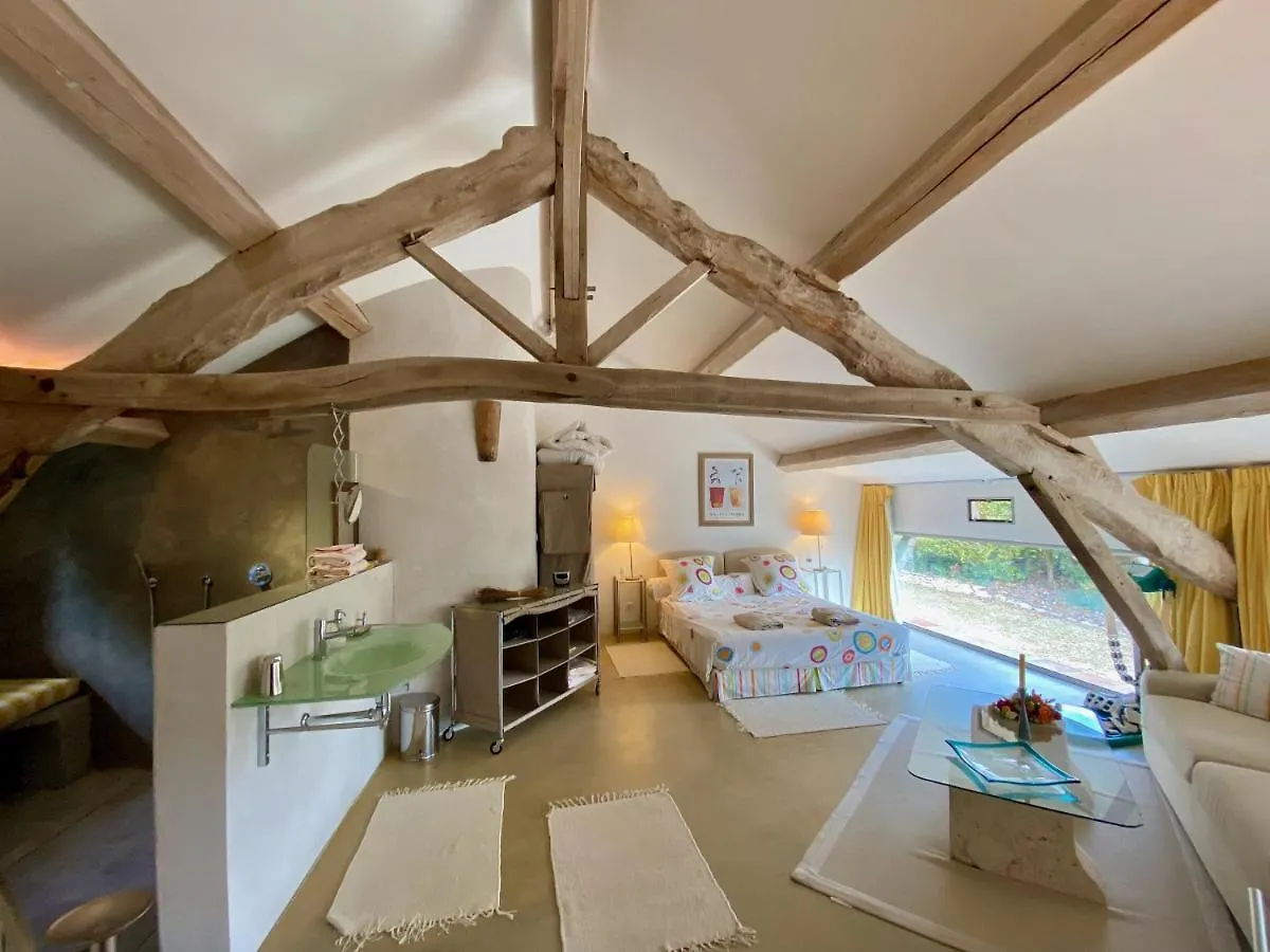 Bed and Breakfast Domaine De Treilles à Fargues